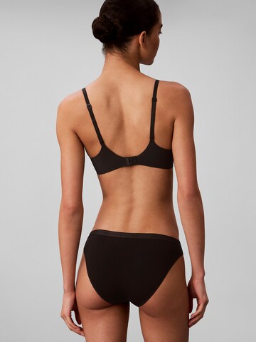 Calvin Klein - Braga en lila