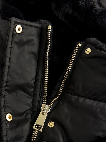 Next Wintermantel in Schwarz