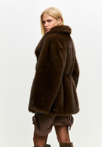 CESARE GASPARI Winter coat in Brown