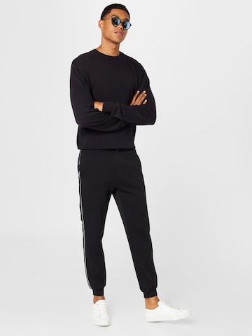 GUESS Tapered Workout Pants 'MICKEY' in Black