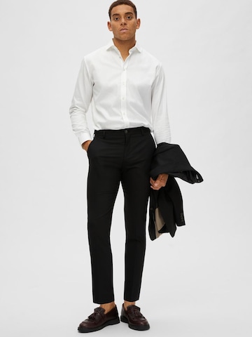 SELECTED HOMME Slim fit Pleated Pants in Black