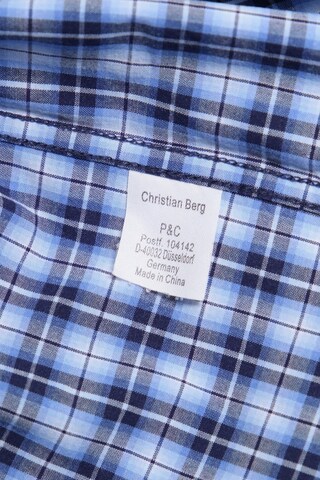 Christian Berg Button Up Shirt in M in Blue