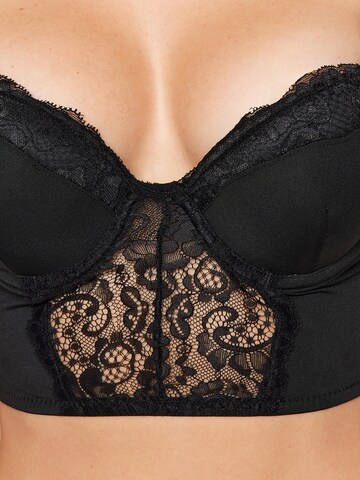 Bustino Reggiseno di Trendyol in nero
