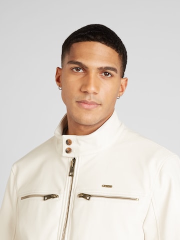 GUESS Between-Season Jacket in White