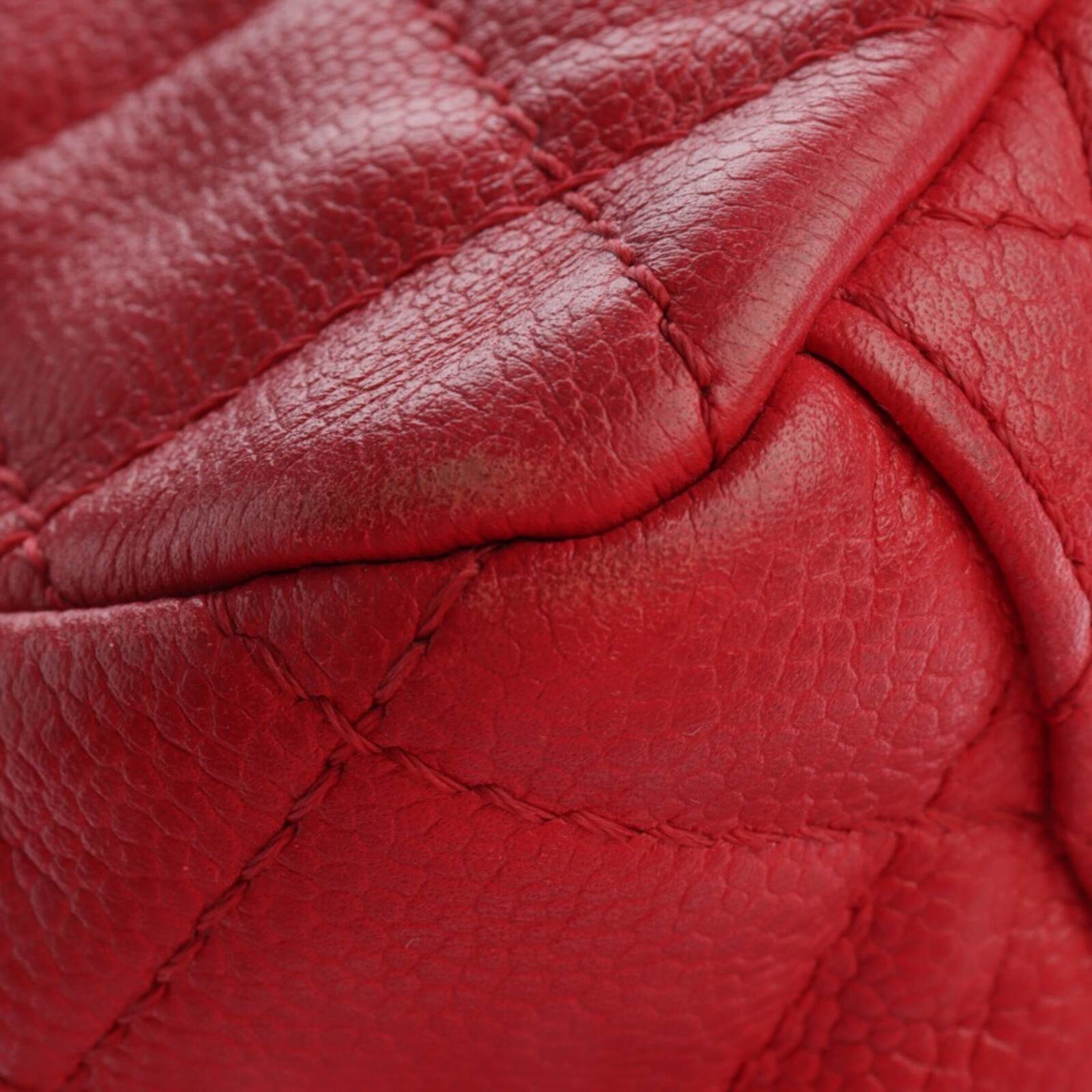 CHANEL Bag in One size in Red