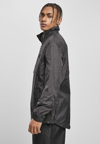 Urban Classics Regular fit Between-Season Jacket in Black