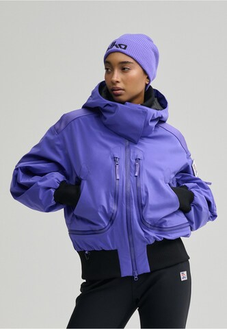 elho NOVA 3L PADDED PERFORMANCE BOMBER JACKET ' ' in Lila: Vorderseite