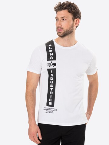 ALPHA INDUSTRIES Regular fit T-shirt 'Defense' i vit: framsida