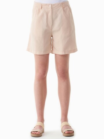 Organication Loosefit Shorts in Beige: Vorderseite