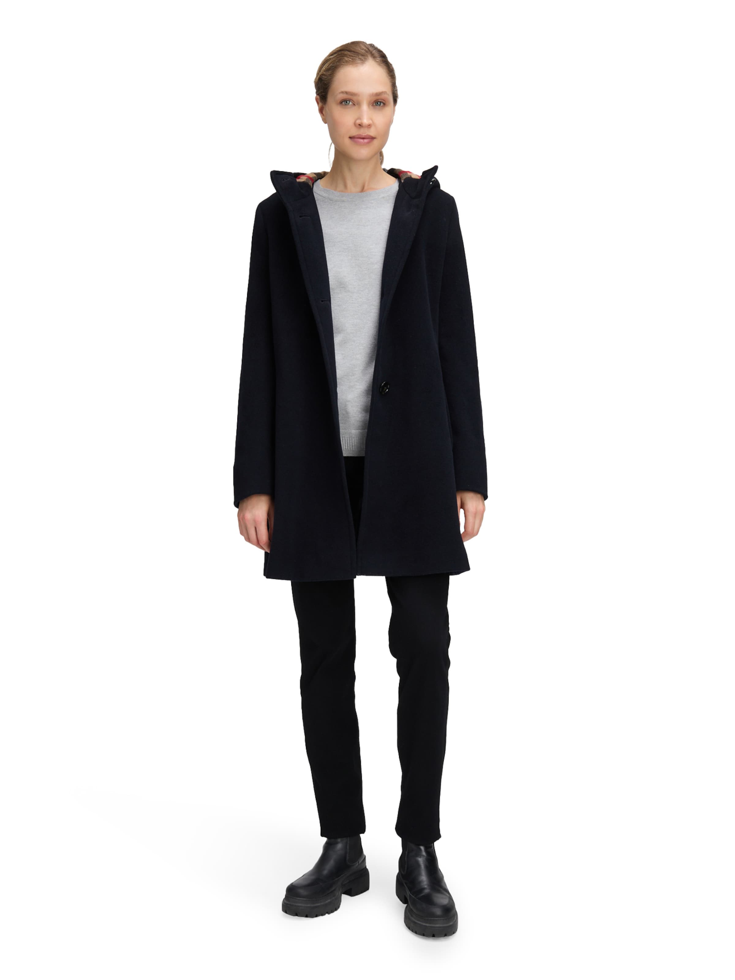 GIL BRET Between-Season Jacket in Black