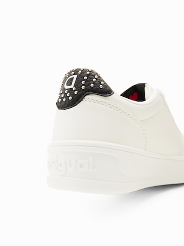 Baskets basses Desigual en blanc