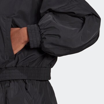 ADIDAS ORIGINALS Jacke in Schwarz