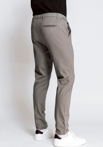 Zhrill Regular Pants in Grey