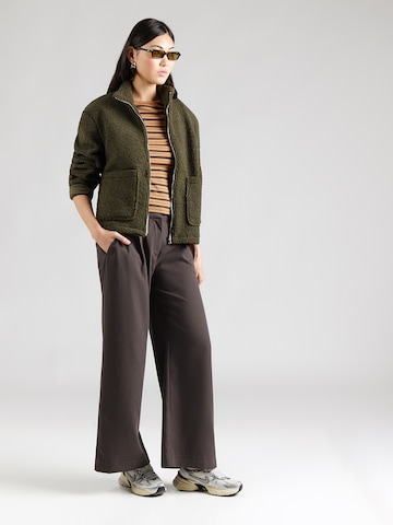 Geacă de primăvară-toamnă 'Madi' de la Noella pe verde