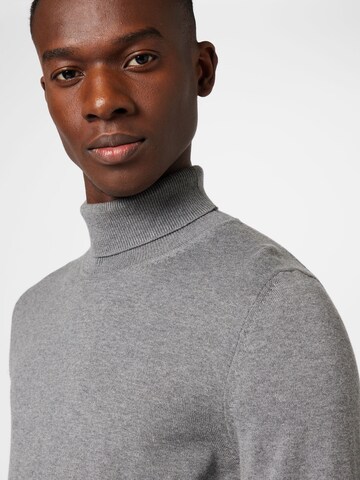 s.Oliver Sweater in Grey