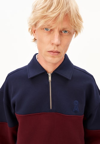 Sweat-shirt ARMEDANGELS en bleu