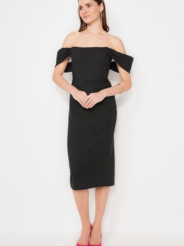 Trendyol Cocktail dress in Black: front