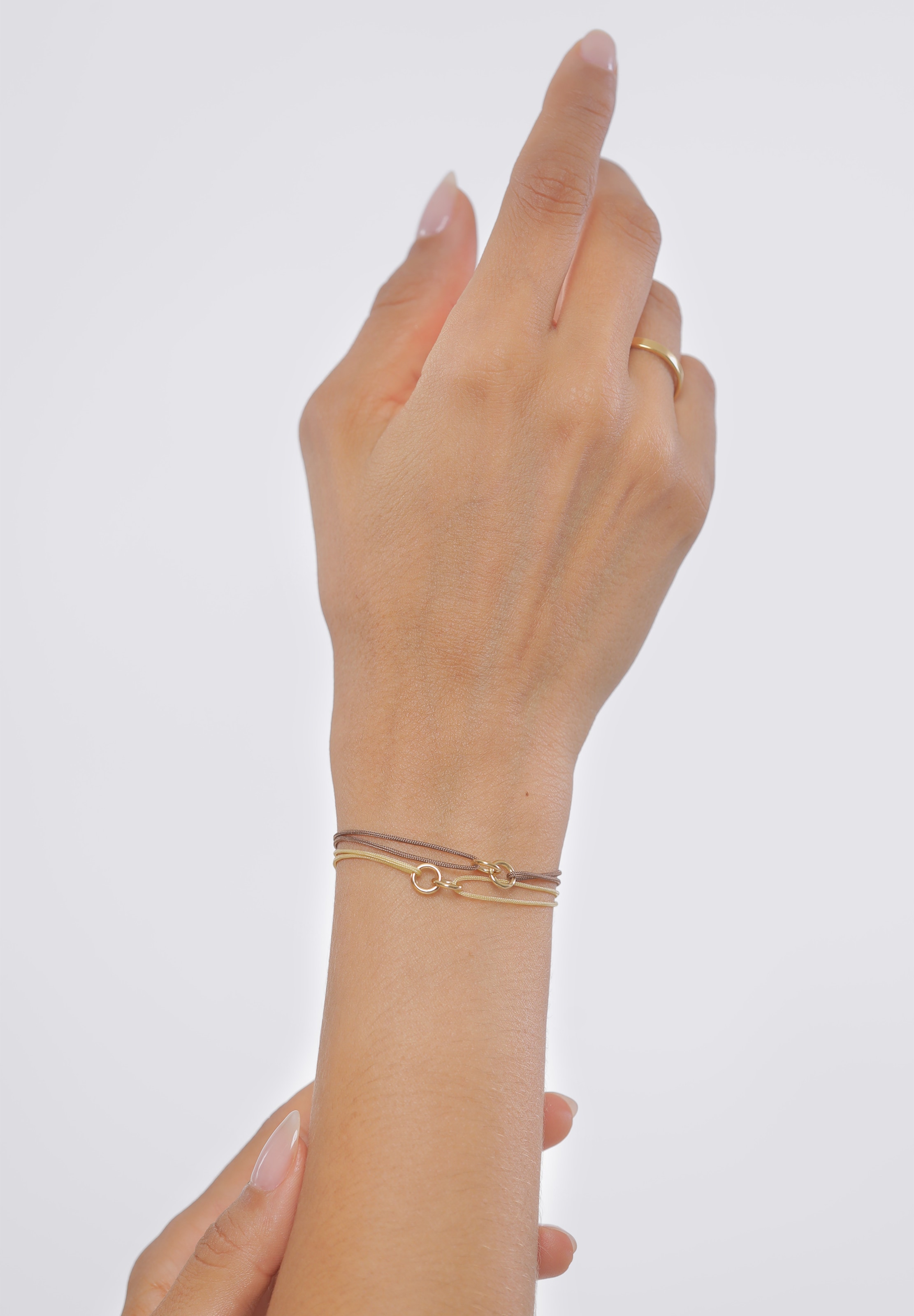 ELLI Bracelet 'Infinity' in Brown: front