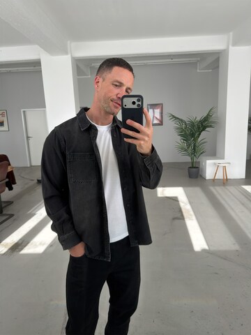 Coupe regular Chemise 'Mika' DAN FOX APPAREL en noir