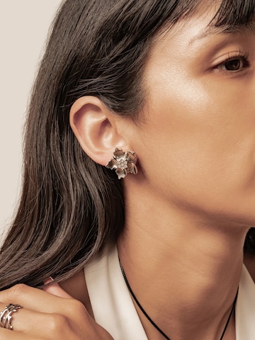 Orecchini 'Sunburst Flower Stud' di Hey Happiness in argento