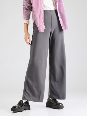 SISTERS POINT Wide Leg Hose 'GLUT' in Grau: Vorderseite