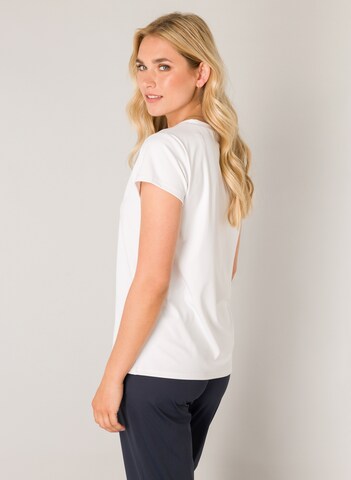 BASE LEVEL T-Shirt in Weiß