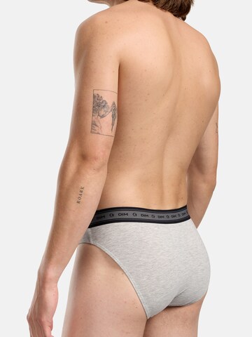 DIM Slip ' Green by DIM ' in Grau