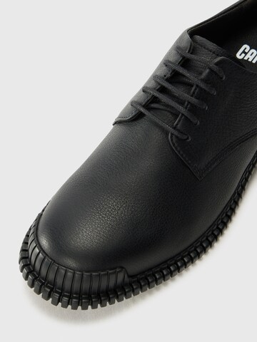 Chaussure à lacets 'Pix' CAMPER en noir