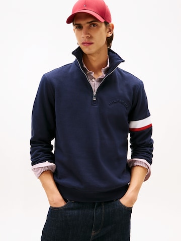 TOMMY HILFIGER Sweatshirt in Blue: front