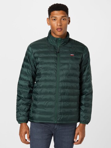 LEVI'S ® Regular Fit Vinterjakke 'Presidio Packable Jacket' i grønn: forside