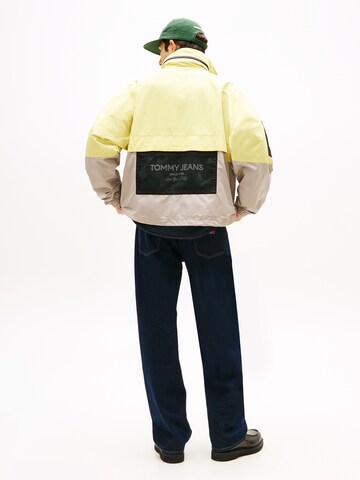 Veste mi-saison Tommy Jeans en gris