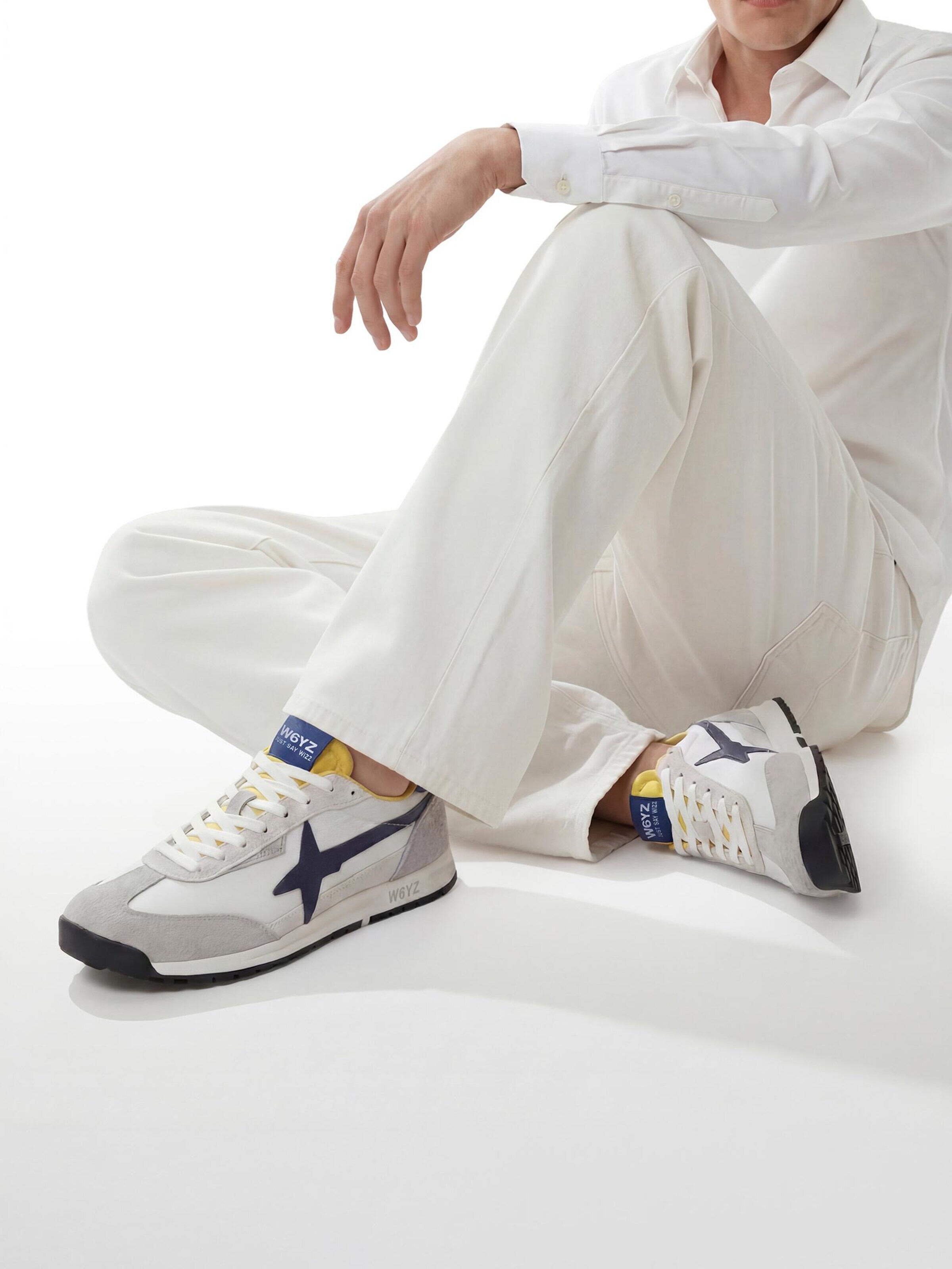 W6YZ Platform trainers 'KEY-M.' in Grey: front