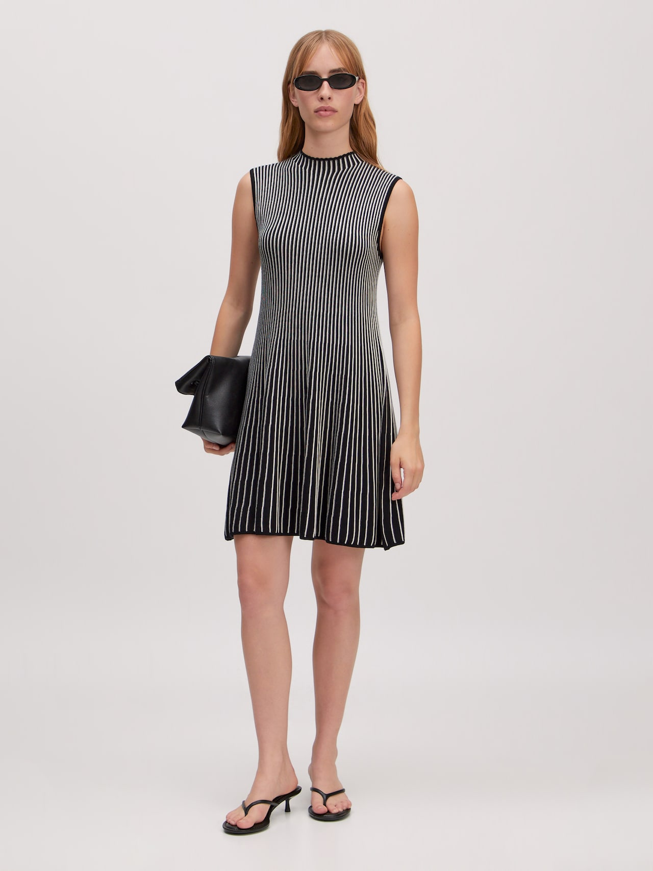 EDITED Neuheiten Stickkleid 'Lillesol' schwarz