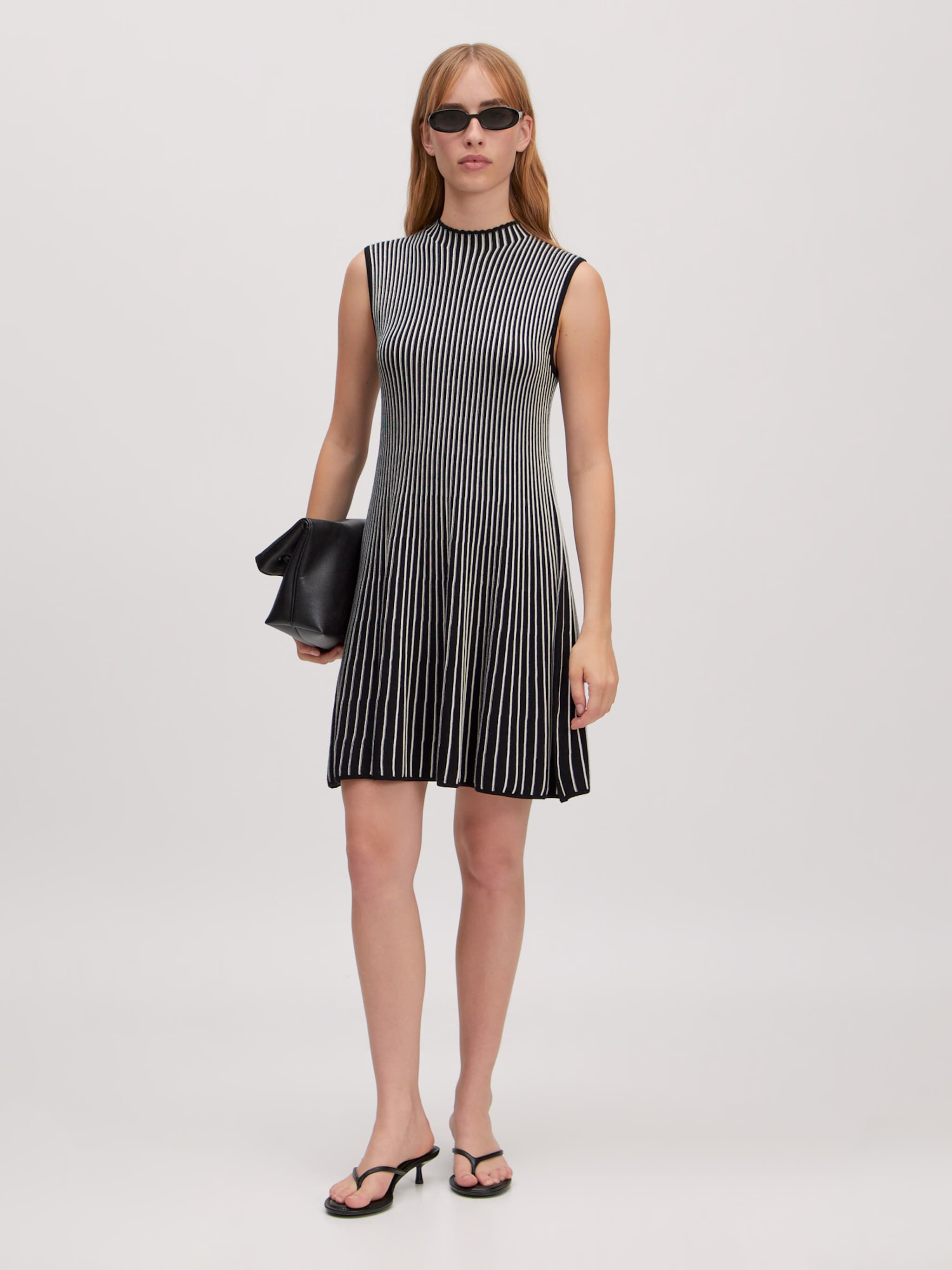 EDITED Produkter Kjole 'Lillesol' sort