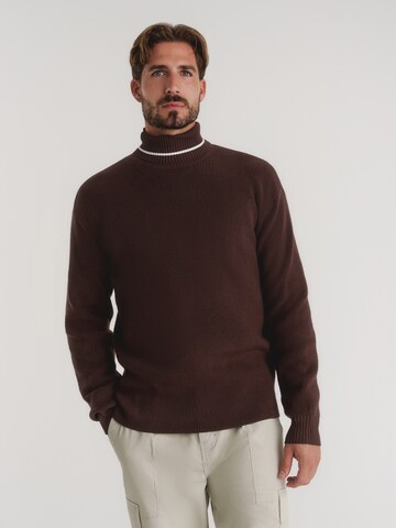 TRAPP Sweater in Brown: front