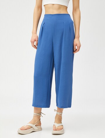 Koton Wide leg Pleat-front trousers in Blue: front
