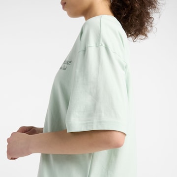 new balance T-Shirt in Grün