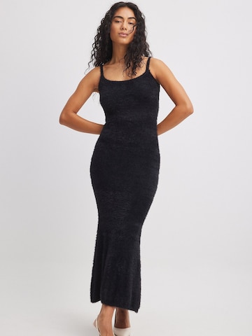 NA-KD Dress in Black: front