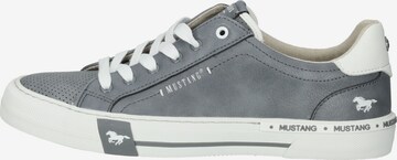 MUSTANG Sneaker in Grau