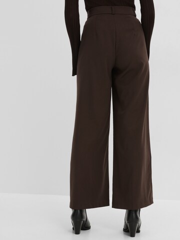 Largi Pantaloni de la bonprix pe maro