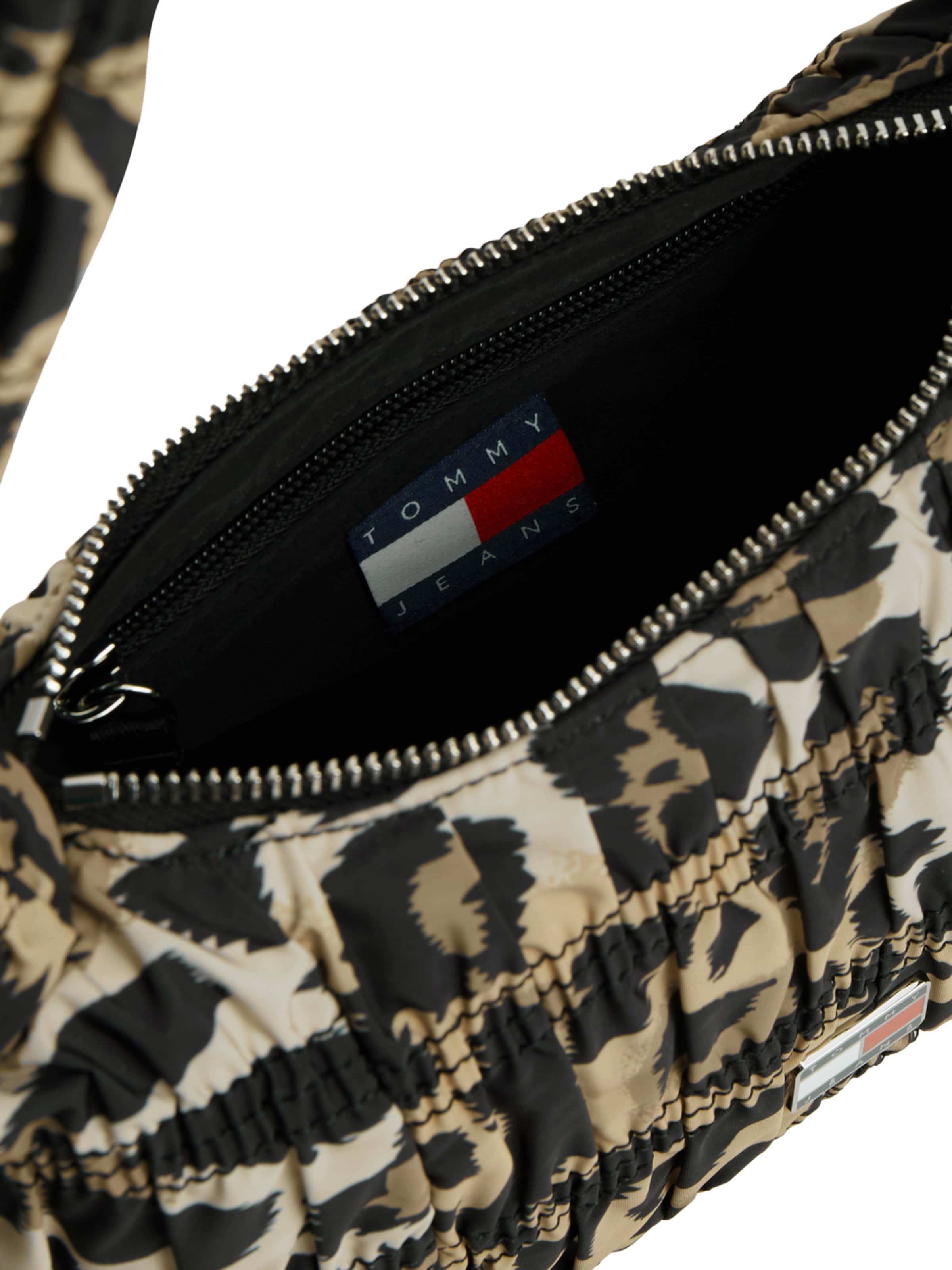 Tommy Jeans Shoulder bag in Brown