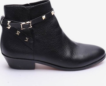 VALENTINO Dress Boots in 38 in Black: front