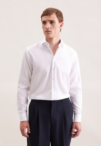 Coupe regular Chemise business SEIDENSTICKER en blanc : devant