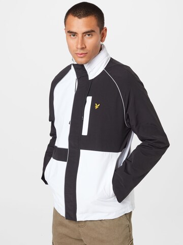 Lyle & Scott Overgangsjakke i hvid: forside