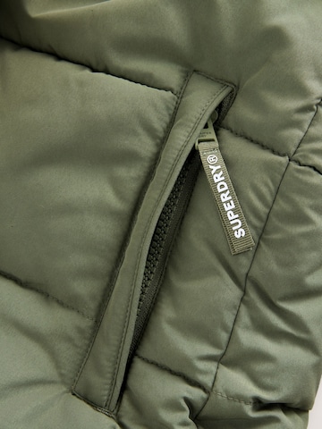 Superdry Pitkä takki värissä vihreä