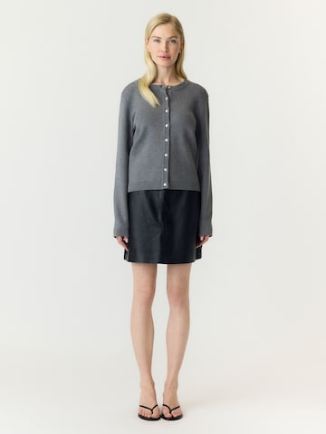 YAS Knit cardigan 'YASElena' in Grey