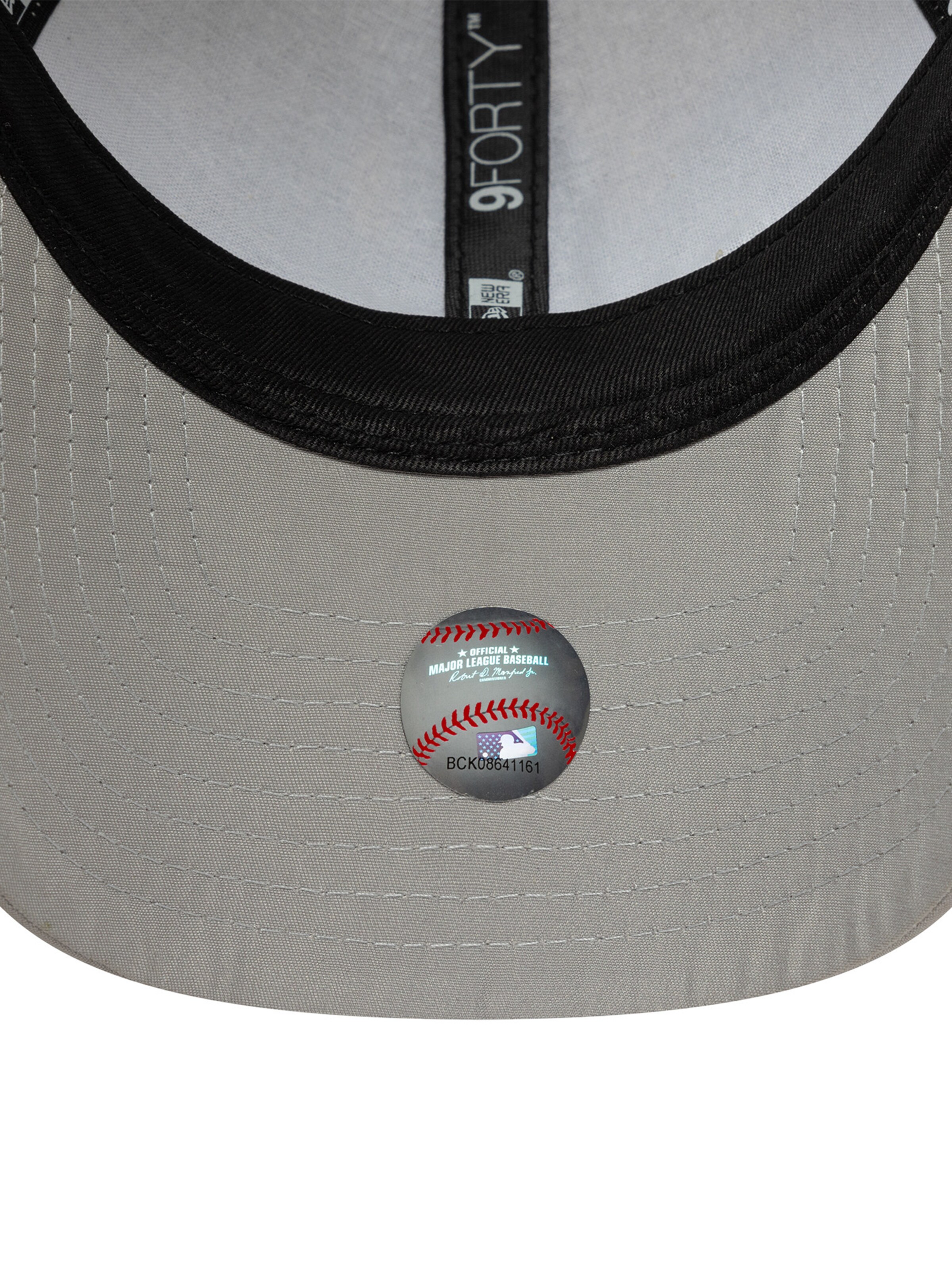 NEW ERA Cap 'FLAWLESS 9FORTY NEYYAN' in Grey