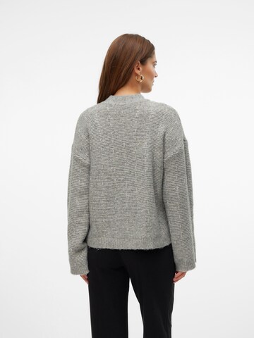 Pullover di MAMALICIOUS in grigio