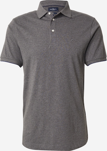 Tricou de la Hackett London pe gri: față