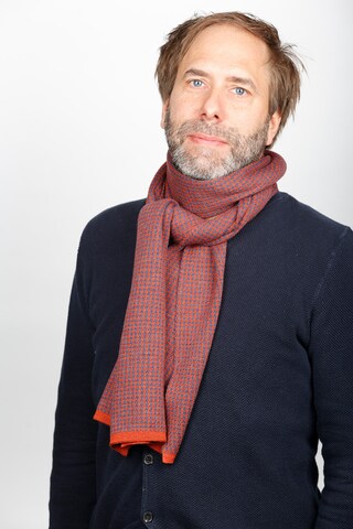 Écharpe Real Guys en marron : devant